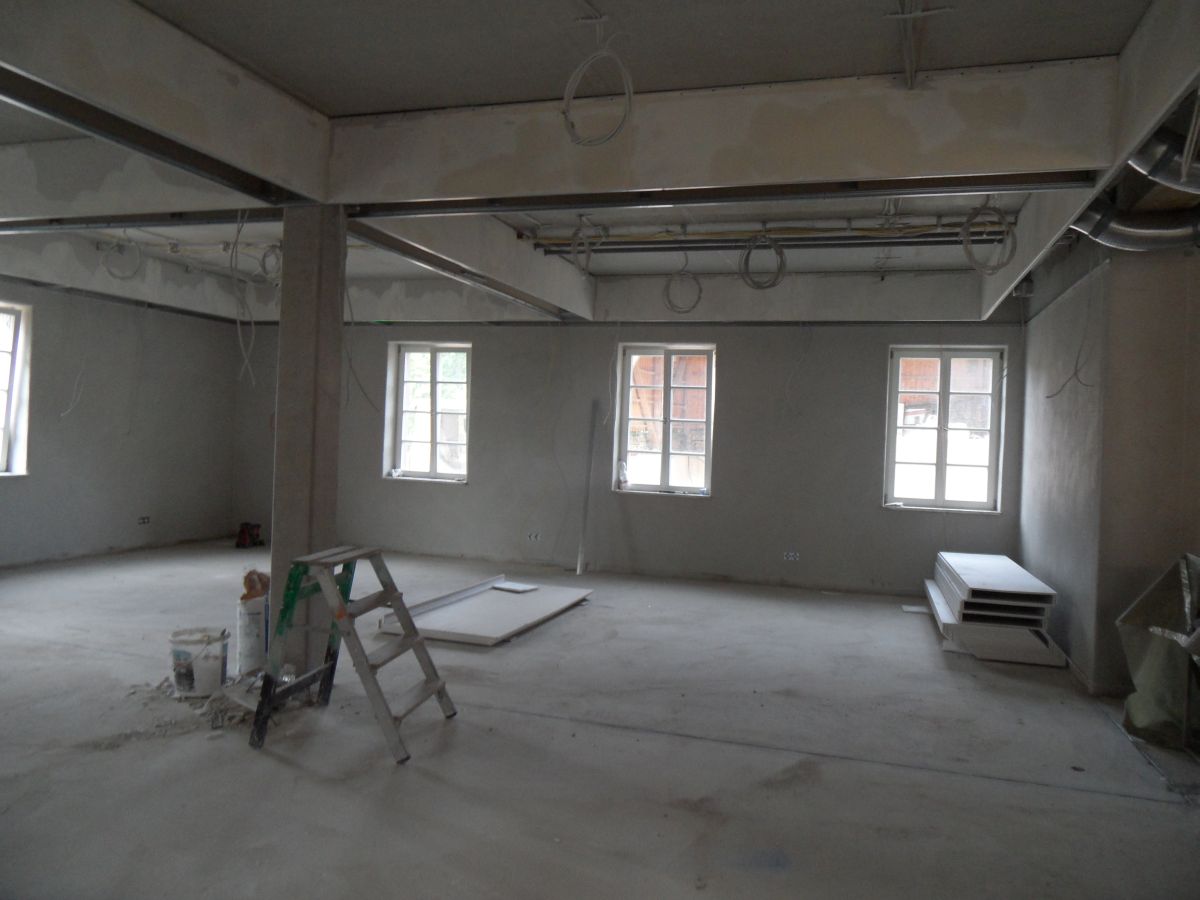 Rekonstruktion Mittelgebude - Verputzarbeiten