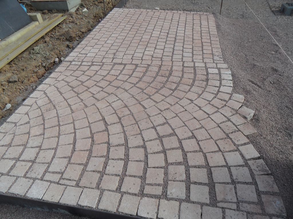 Erschliessung Thermalbad Rilchingen Wasserversorgung und Abwasserentsorgung - Pflasterarbeiten