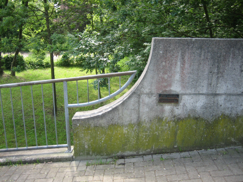 Hauptsammler Bliesmengen-Bolchen 1. Bauabschnitt Abwasseranlage Kleinblittersdorf - Hochwassermarke 1998